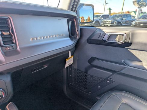 New 2025 Ford Bronco Badlands image 29