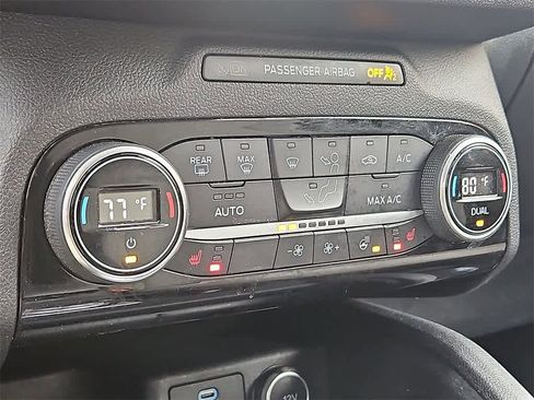 Used 2021 Ford Escape SE w/ Convenience Package image 12