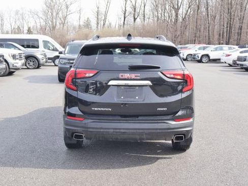 Used 2018 GMC Terrain SLE w/ Driver Convenience Package image 4