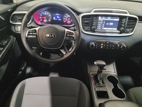 Used 2020 Kia Sorento LX AWD/4WD image 22