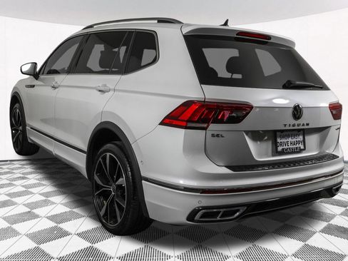 Used 2023 Volkswagen Tiguan SEL R-Line AWD/4WD image 17