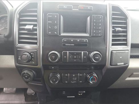 Used 2018 Ford F150 XLT w/ Trailer Tow Package AWD/4WD image 3