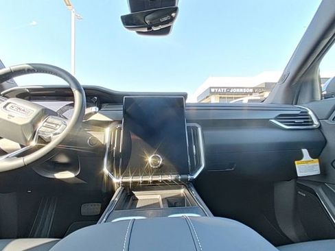 New 2026 GMC Acadia Elevation w/ Elevation Premium Package FWD image 32