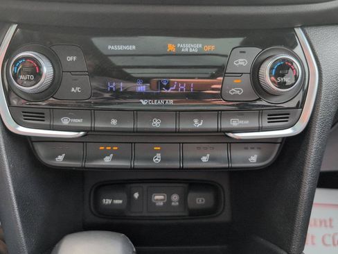 Used 2020 Hyundai Santa Fe Limited AWD/4WD image 27