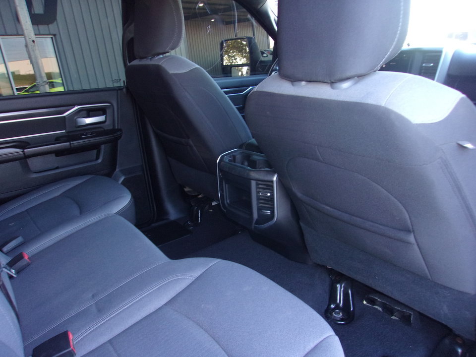 Used 2024 RAM 2500 Big Horn w/ Off Road Package AWD/4WD image 23
