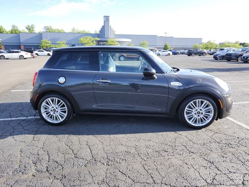 Used 2015 MINI Cooper S FWD image 18
