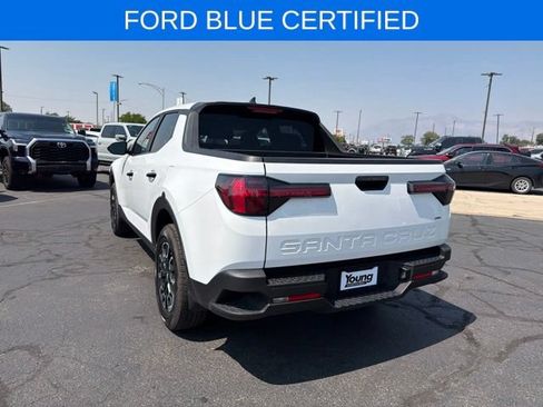 Used 2023 Hyundai Santa Cruz SE AWD/4WD image 9