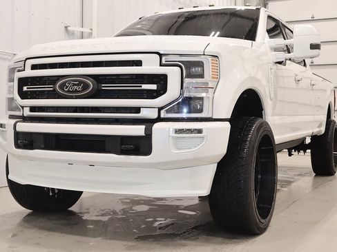Certified 2022 Ford F350 Lariat w/ Lariat Ultimate Package image 5