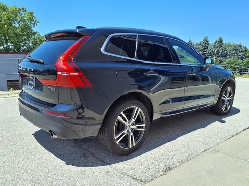 Used 2019 Volvo XC60 T5 Momentum w/ Multimedia Package AWD/4WD image 5