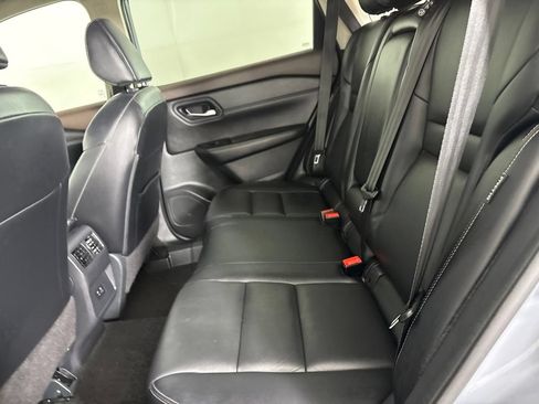 Used 2023 Nissan Rogue SL FWD image 26