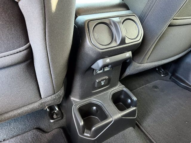 Used 2023 Jeep Gladiator Sport AWD/4WD image 38