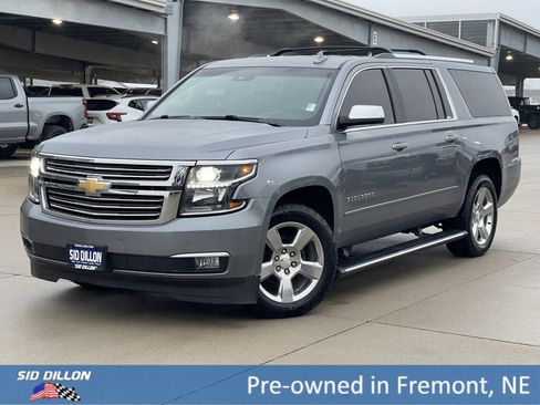 Used 2020 Chevrolet Suburban Premier image 1