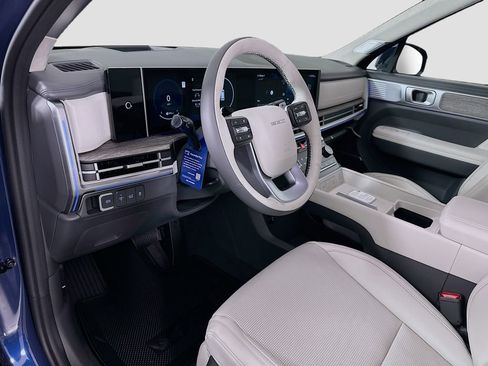 New 2026 Hyundai Santa Fe Calligraphy FWD image 9