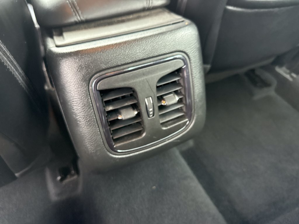 Used 2015 Chrysler 200 S w/ Comfort Group FWD image 11
