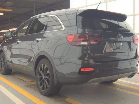Used 2020 Kia Sorento EX image 4