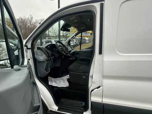 Used 2018 Ford Transit 250 130 Low Roof w/ Exterior Upgrade Package image 20