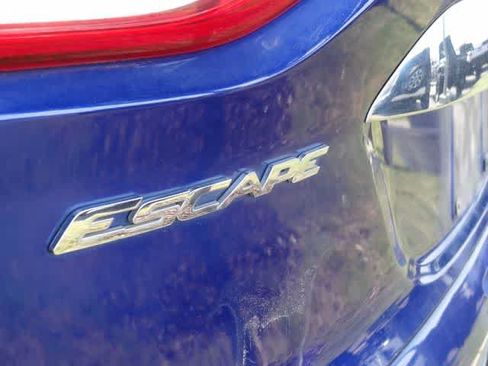 Used 2013 Ford Escape SEL FWD image 13