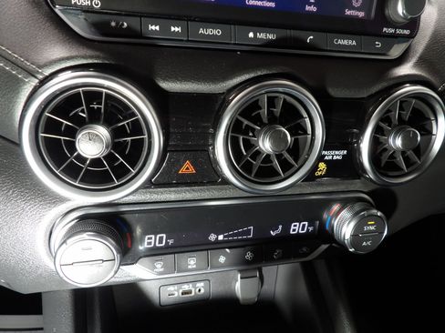 Used 2021 Nissan Sentra SV image 15