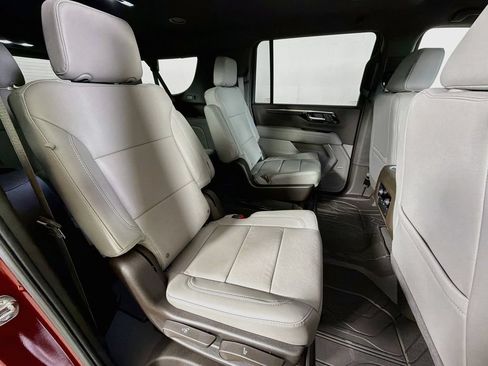 New 2026 Chevrolet Suburban LT w/ Comfort Package AWD/4WD image 24