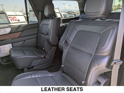 Used 2024 Lincoln Navigator Reserve AWD/4WD image 13