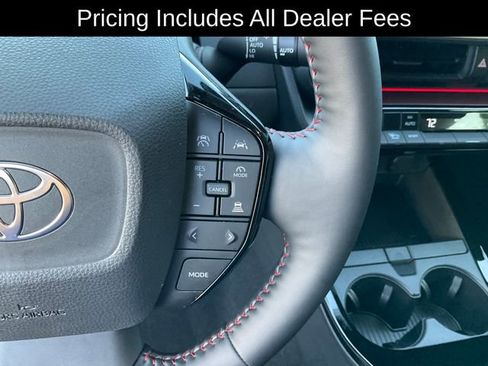 Used 2025 Toyota Prius Plug-In Hybrid FWD image 12