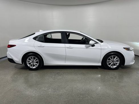 Used 2025 Toyota Camry LE FWD image 2