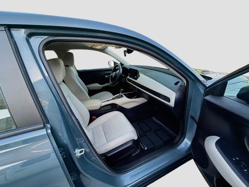 Certified 2024 Honda HR-V LX image 30