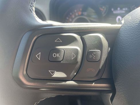 New 2025 Jeep Gladiator Sport image 13