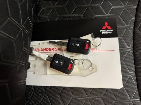 Used 2025 Mitsubishi Outlander Sport ES AWD/4WD image 23