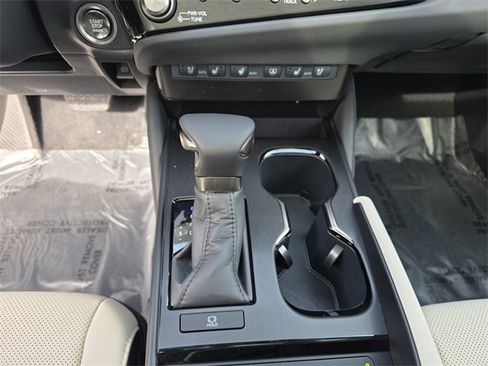 New 2025 Lexus ES 350 w/ Premium Package image 25