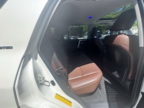 Used 2018 Toyota 4Runner SR5 image 10