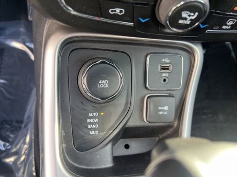 Used 2018 Jeep Compass Latitude w/ Popular Equipment Group image 34