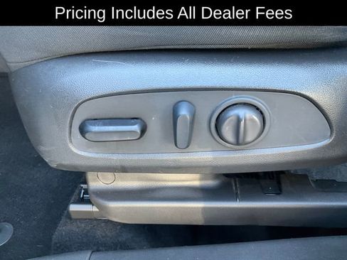 Used 2023 Chevrolet TrailBlazer LT FWD image 6