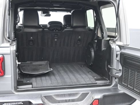 Used 2023 Jeep Wrangler Unlimited Sahara AWD/4WD image 9