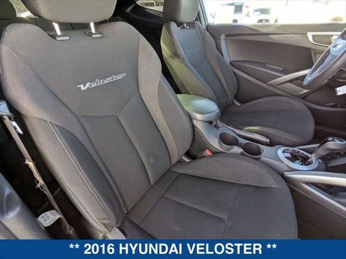 Used 2016 Hyundai Veloster image 23