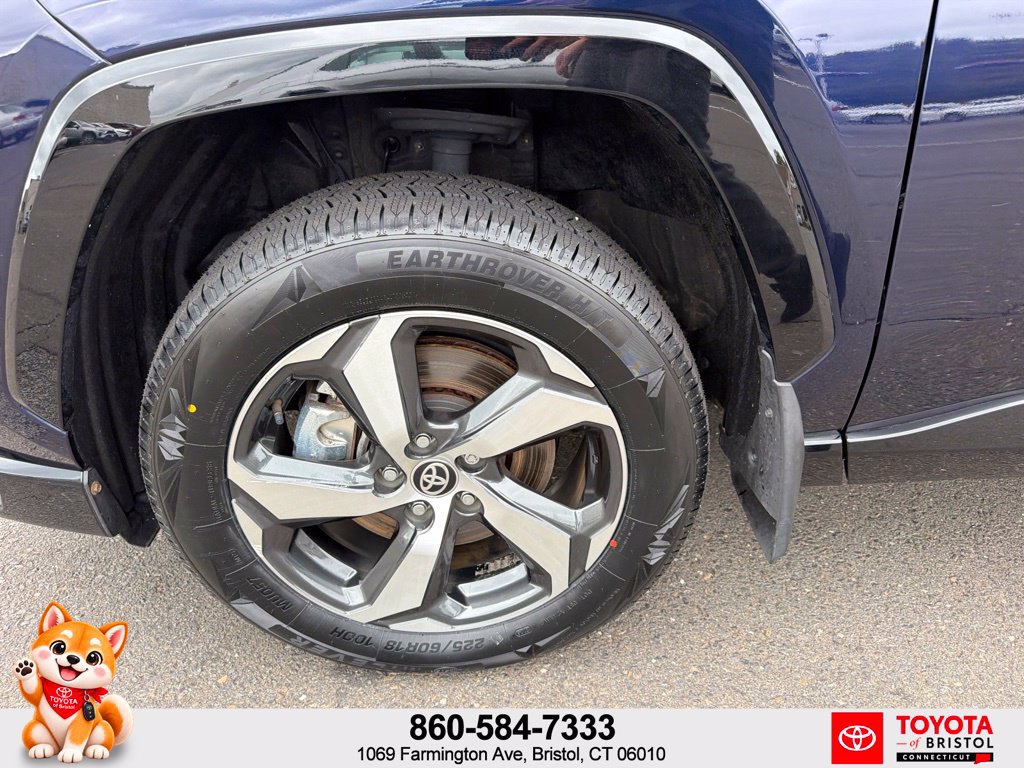 Used 2024 Toyota RAV4 SE w/ Weather & Moonroof Package AWD/4WD image 13