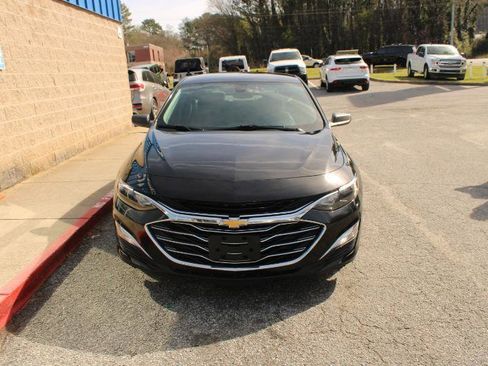 Used 2020 Chevrolet Malibu LS image 2