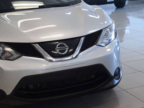 Used 2019 Nissan Rogue Sport S FWD image 13