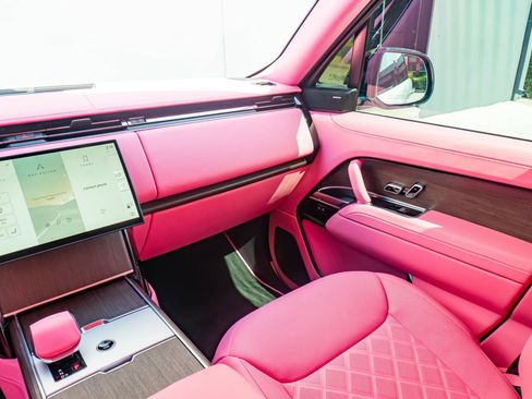 Used 2025 Land Rover Range Rover SE image 60