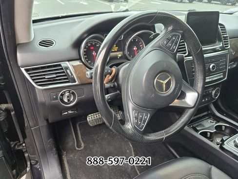 Used 2016 Mercedes-Benz GLE 350 w/ Premium Package image 3