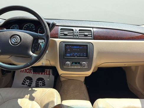 Used 2011 Buick Lucerne CXL w/ Driver Confidence Package FWD image 18