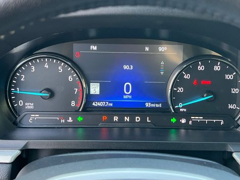 Used 2022 Ford Explorer XLT w/ Equipment Group 202A image 31