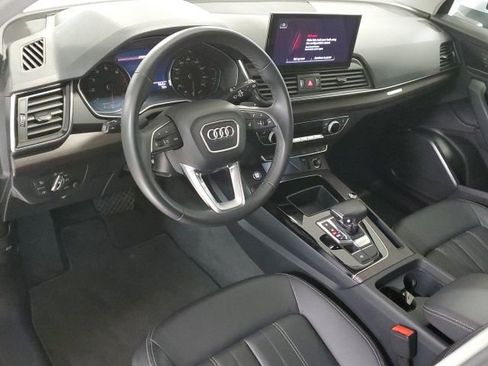 Used 2023 Audi Q5 2.0T Premium w/ Convenience Package image 39