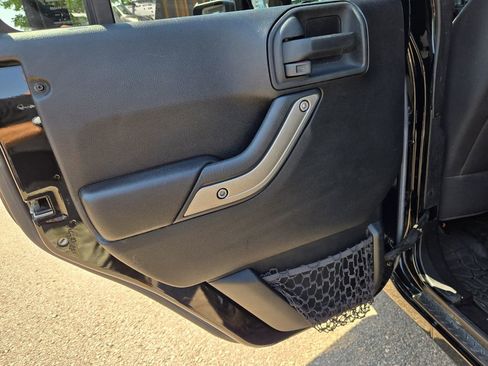 Used 2015 Jeep Wrangler Unlimited Sport w/ Quick Order Package 24S image 18