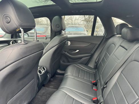Used 2020 Mercedes-Benz GLC 300 GLC 300 4MATIC Sport Utility 4 w/ Parking Assistance Package image 17