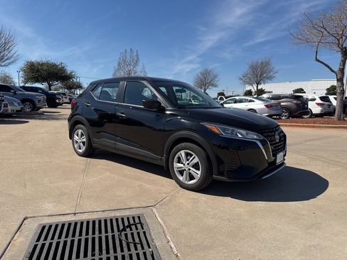 Certified 2024 Nissan Kicks S image 7