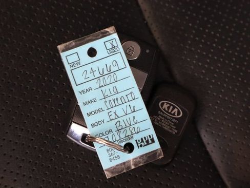 Used 2020 Kia Sorento EX FWD image 52