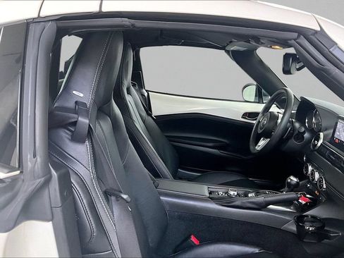 Used 2023 MAZDA MX-5 Miata Grand Touring RWD image 26