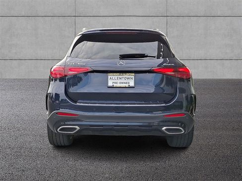 Used 2023 Mercedes-Benz GLC 300 4MATIC image 6