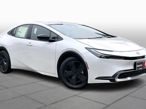 New 2026 Toyota Prius Plug-In Hybrid image 2